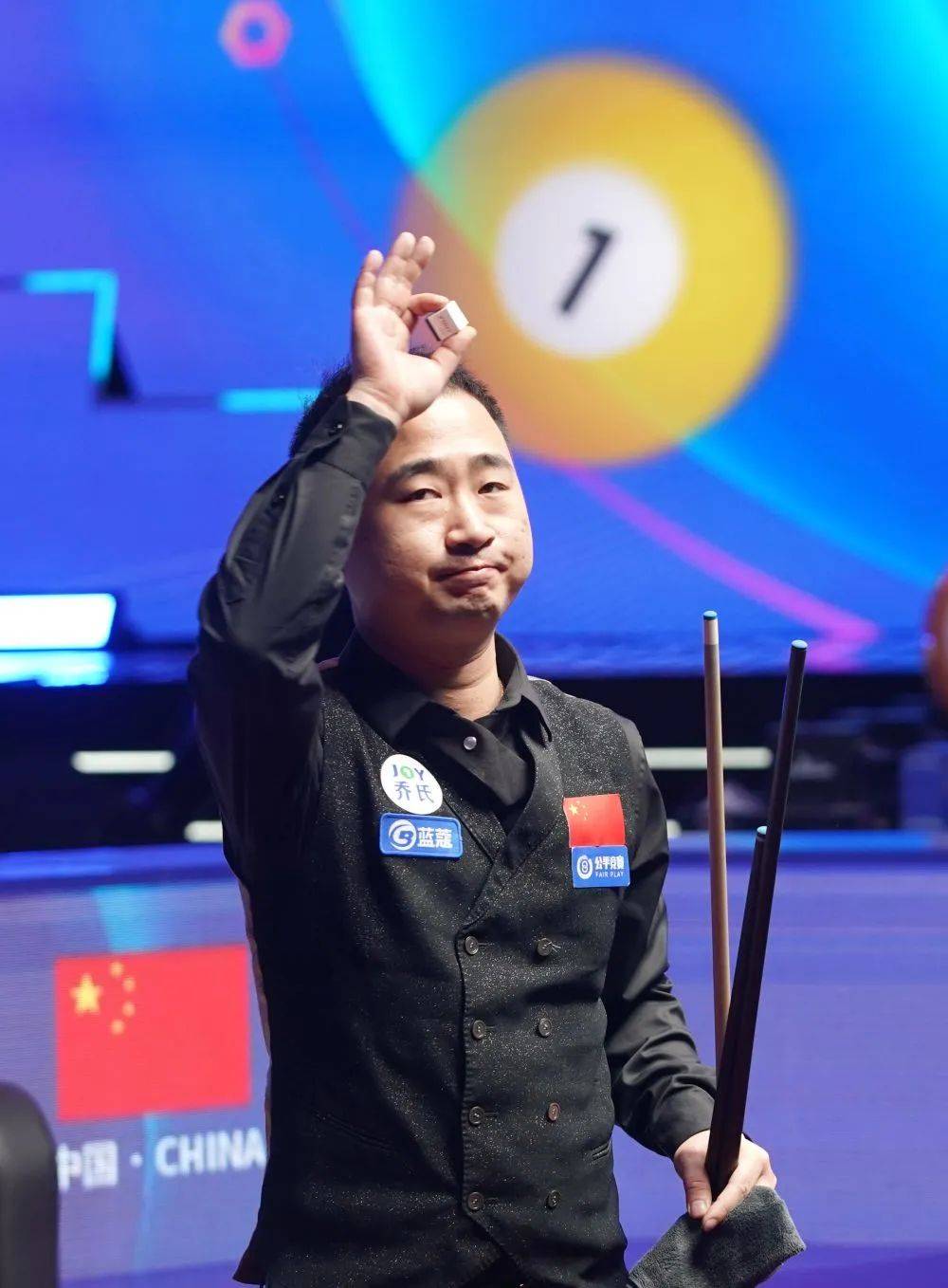 曼晚主编：马兹拉维、林德洛夫、乌加特缺席曼联今日训练.