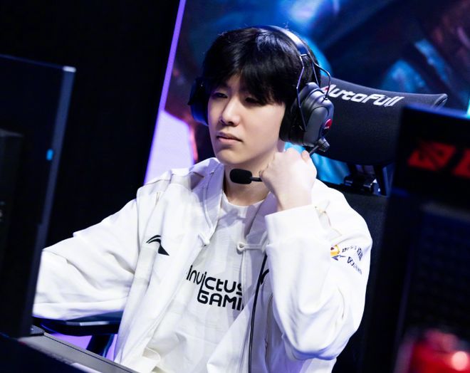 球员表现与 球员表现与