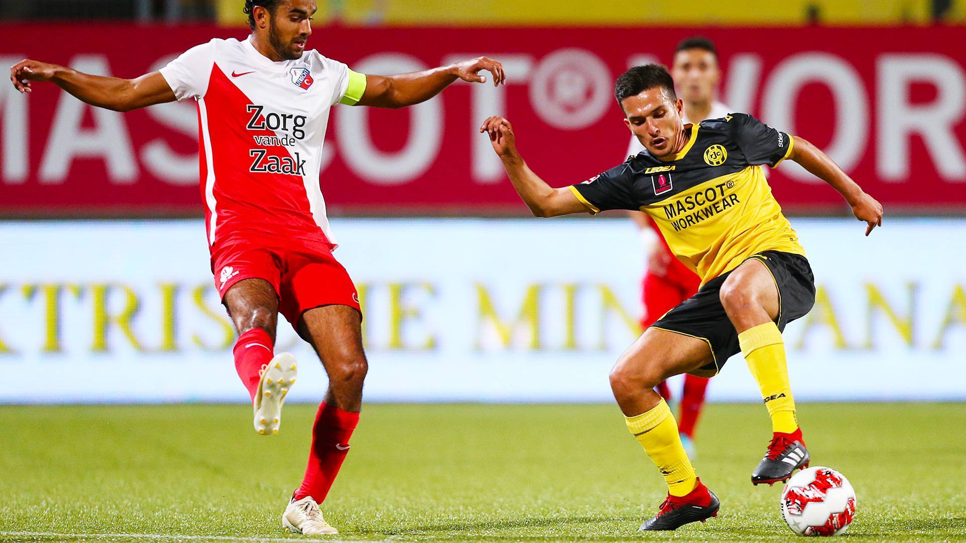 他留下！官方：神锋霍格与博德闪耀续约至2029年